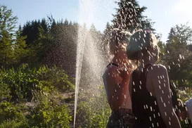 Conheça a comunidade onde homens adultos não podem entrar - Imagem