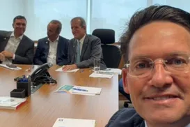 Cotado para o Senado, João Roma se reúne com Flávio Bolsonaro - Imagem
