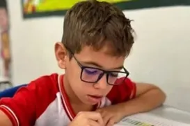 Criança morre eletrocutada ao tocar em decoração de Natal na Bahia - Imagem