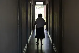 Cura? Anvisa aprova medicamento para pacientes com Alzheimer - Imagem