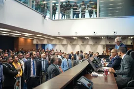 Deputados revogam prisão de presidente da Alerj, Rodrigo Bacellar - Imagem