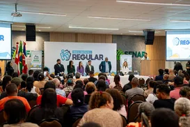 Entrega de títulos garante segurança jurídica a 200 famílias em LEM - Imagem