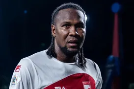 Ex-Bahia desafia a idade e vive temporada mais goleadora aos 40 anos - Imagem