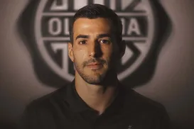 Ex-Vitória é anunciado por clube que disputa competição internacional - Imagem