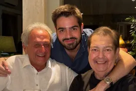 Faustão surge em clique raro durante celebração de Natal; veja - Imagem