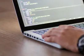 Férias para quem? Veja os 9 golpes mais aplicados no fim de ano - Imagem