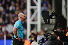 Fifa avalia ampliar uso do VAR em escanteios na Copa do Mundo 2026 - Imagem