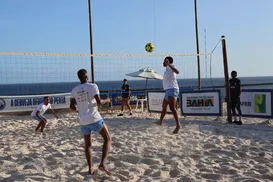 Futevôlei e beach soccer agitam orla de Salvador neste fim de semana - Imagem
