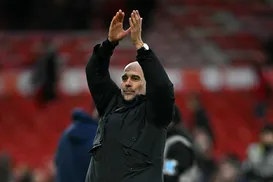 Guardiola rasga elogios a ex-atacante do Botafogo: "Ele ganha todas" - Imagem