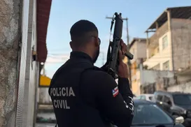 Homem é preso na Bahia por extorquir famílias de vítimas de homicídio - Imagem