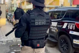 Homem é preso suspeito de praticar roubos a ônibus em Salvador - Imagem