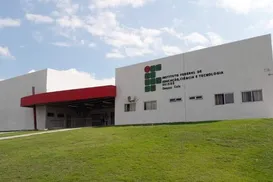 Instituto abre para vaga de professor com salário de mais de R$ 8 mil - Imagem