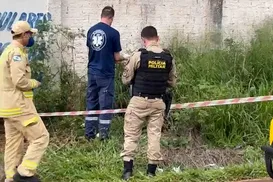 Jovem decapita homem e leva cabeça ao aniversário da irmã; entenda - Imagem