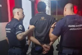 Jovem mata padastro com canivete durante festa de Natal - Imagem