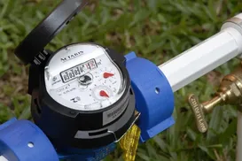 Lei determina que hidrômetros devem ser instalados no lugar correto - Imagem