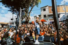 Leo Santana reúne multidão em show gratuito na Boa Vista do Lobato - Imagem