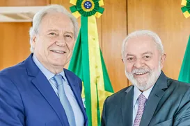 Lula atua para evitar saída de ministro de pasta estratégica - Imagem