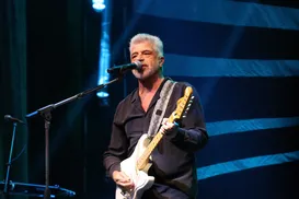 Lulu Santos choca ao revelar doença autoimune: "Perdi o uso das mãos" - Imagem