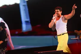 Nova febre do forró: Léo Foguete domina Arena A TARDE com hits virais - Imagem