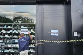 Polícia Civil desmantela esquema de comércio de produtos falsificados - Imagem