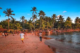 Prefeitura proíbe uso de garrafas de vidro em praias e trilhas - Imagem