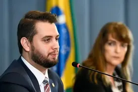 STF dá 24 horas para defesa de Filipe Martins explicar uso de rede - Imagem