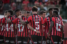 Titular do Vitória confirma saída: "É uma decisão de vida" - Imagem