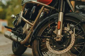 Trio é preso por roubo e desmanche de motos na Bahia - Imagem