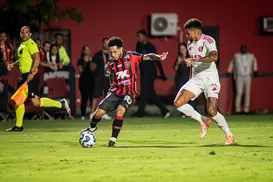 Vitória e Inter terão caminhos idênticos na reta decisiva da Série A - Imagem