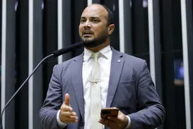 Alden critica proposta de reajuste a servidores: “Brasil não aguenta" - Imagem