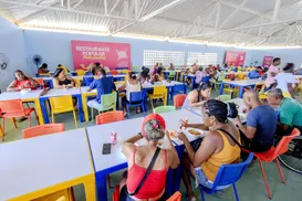 Ambulantes: saiba onde comer de graça nos circuitos do Carnaval - Imagem