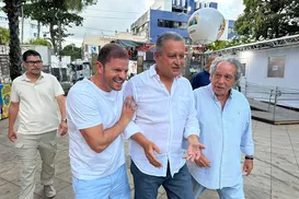 Após flerte com oposição, Quinho aparece ao lado de Rui no Carnaval - Imagem