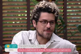 Apresentadora comete gafe com ator de Três Graças: "Não sou eu" - Imagem