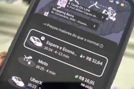 Bateria fraca deixa a corrida mais cara? O que está por trás dos preços do Uber - Imagem
