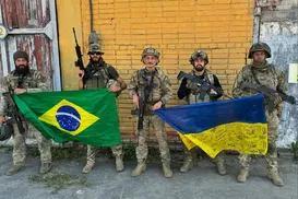 Brasileiro diz ter pernas amputadas após combates na Guerra da Ucrânia - Imagem