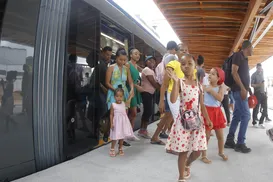 Calçada a Lobato em minutos: VLT realiza primeira viagem-teste - Imagem