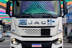 Carnaval: Olodum e Armandinho desfilam com trios movidos a gás natural - Imagem