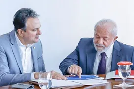 Cotado para vice de Lula, petista deixará ministério - Imagem