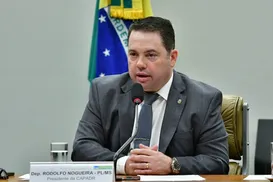 Deputado quer suspender uso de capacete no Brasil; entenda - Imagem