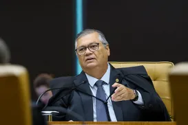 Dino suspende “penduricalhos” de funcionários do serviço público - Imagem