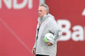 Diretor de clube da Série A é suspenso pelo STJD por fala homofóbica - Imagem