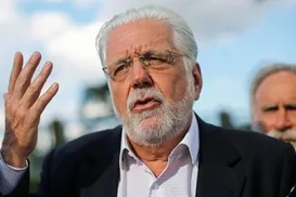 Em meio à disputa entre Coronel e Rui, Wagner defende reeleição - Imagem