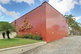 Homem é preso ao tentar fugir de motel levando TV e bebidas em Salvador - Imagem