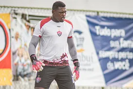 Jair Ventura exalta jovem goleiro após goleada do Vitória: "Satisfeito" - Imagem