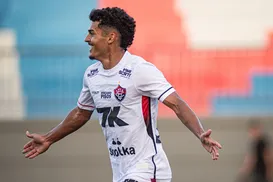 Joia do Vitória que decidiu vaga no G-4 tem multa astronômica; veja - Imagem