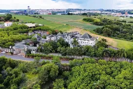 Mansão brasileira tem 100 quartos, é 9x maior que a Casa Branca e está abandonada - Imagem