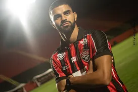 Novo reforço do Vitória é regularizado e fica apto para estrear - Imagem