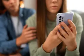 País proibirá redes sociais para menores de 16 anos em 2026 - Imagem