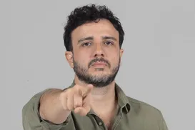 Pré-candidato faz ameaça a Flávio Bolsonaro: “Tem de morrer” - Imagem