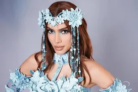 Revoltada, Anitta “amaldiçoa” ladrões de celular em show; veja - Imagem